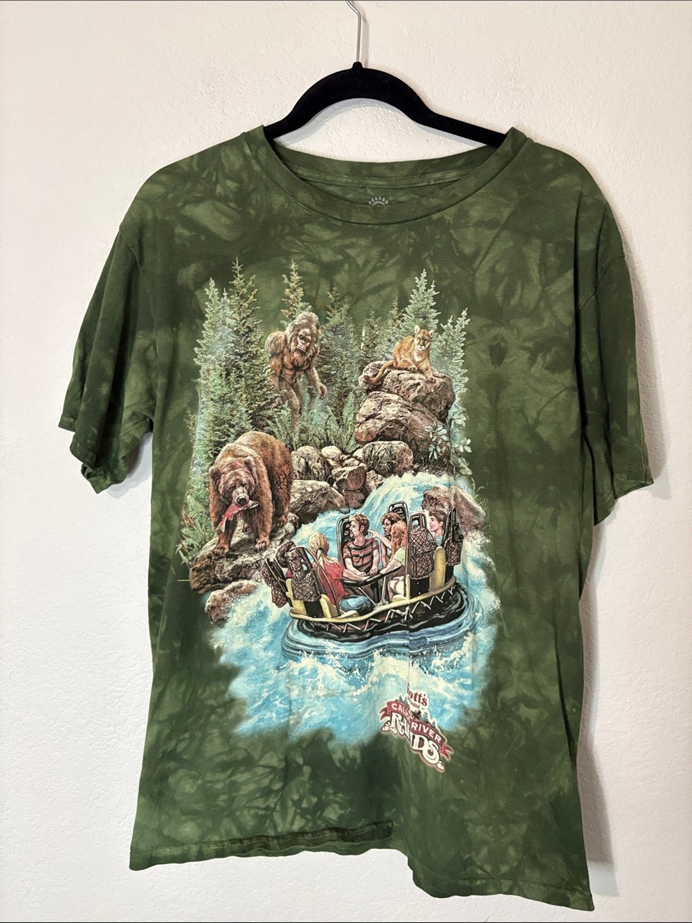 The Mountain Big Foot Knotts Berry Farm Green Shirt M